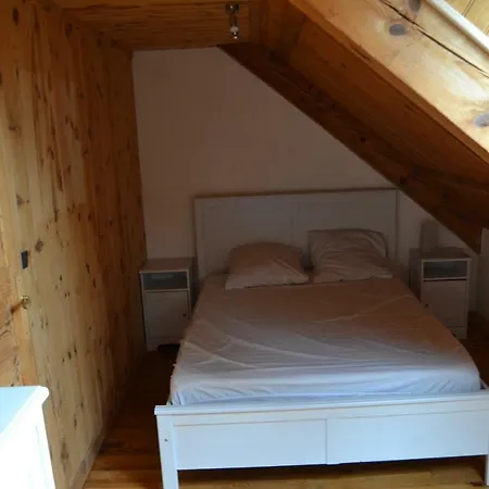 Semesterbostad Les Logis Des Chardons Châteauneuf-de-Randon